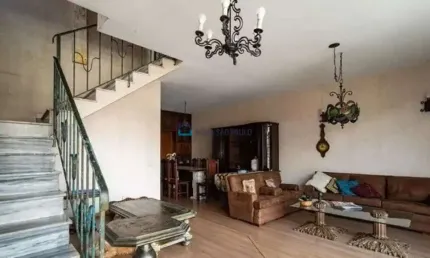 Casa com 3 quartos para alugar na Rua Embaixador Coelho de Almeida, --, Parque Jabaquara, São Paulo