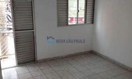 Casa com 3 quartos para alugar na Rua Bom Pastor, --, Ipiranga, São Paulo