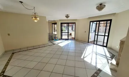 Apartamento duplex em Jardim Vila Mariana. Vago. 4 dormitórios e 3 vagas com depósito .