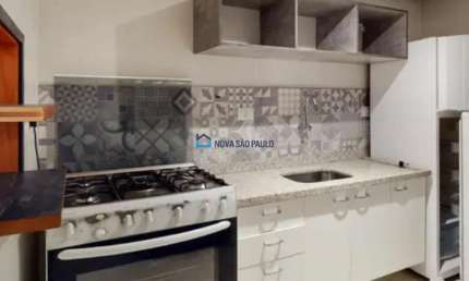 Apartamento com 3 quartos para alugar na Rua Girassol, --, Vila Madalena, São Paulo