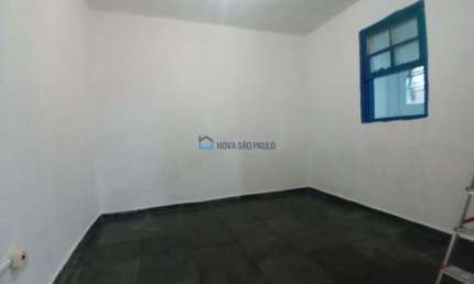 Casa com 2 quartos para alugar na Rua Ari Barroso, --, Centro, Diadema