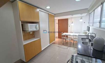 Apartamento com 03 dormitórios, sendo 01 suíte e 01 vaga vaga de garagem no Jardim Paulista.