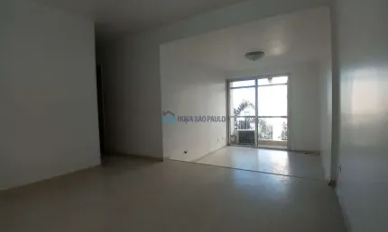 Apartamento com 3 quartos para alugar na Rua Paracatu, --, Saúde, São Paulo
