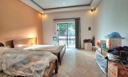 Casa com quintal, 3 dormitórios, 3 vagas próximo ao metrô São Judas e  Saúde!