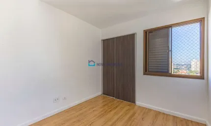 Apartamento com sacada  3 quartos sendo 1 suíte  para locação em vila clementino.