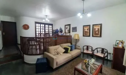 Sobrado no Jabaquara com 3 quartos e 02 vagas de garagem
