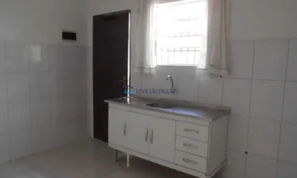 Casa com 1 quarto para alugar na Rua Braganceiros, --, Saúde, São Paulo