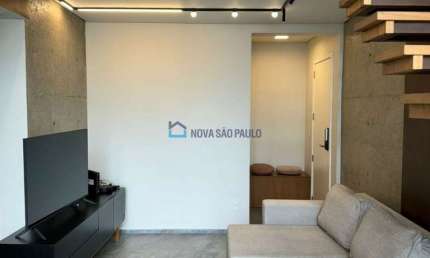 LOCAÇÃO. Vila Olímpia. Apartametno  Duplex com 112m². Mobiliado. 3 suítes. 2 bagas.