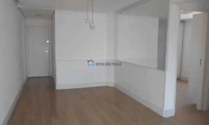 Apartamento em excelente localização, próximo ao metrô Praça da Árvore!