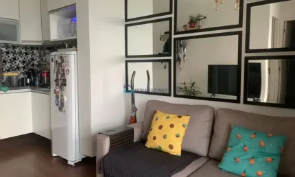 Apartamento de 42 m² com sacada, na Vila Mariana para locação!!