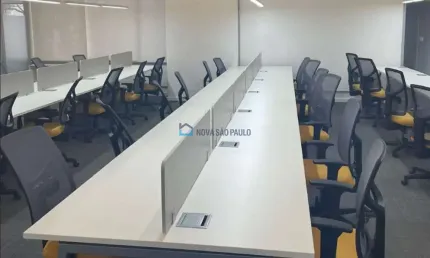 Sala comercial com 10 salas para alugar na Rua Flórida, --, Cidade Monções, São Paulo