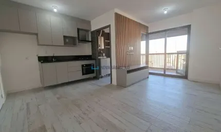 Apartamento com 02 dormitórios, sendo 01 suíte e 01 vaga na vila guarani