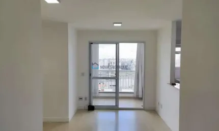 Apartamento com  60 com 2 dormitório e 02 vaga de garagem