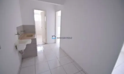 Apartamento com 2 dormitórios na região do corpo de bombeiro do Jabaquara!