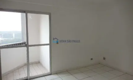 Ótima localização, fácil acesso ao metro jabaquara, com sacada