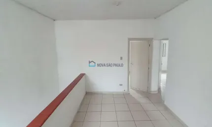 Casa com 2 quartos para alugar na Rua Pedro Talarico, --, Vila Talarico, São Paulo