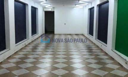 Excelente casa disponível para locação na Aclimação.