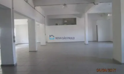 Prédio de aproximadamente 850m², portão eletronico, Próximo ao Parque Nabuco.