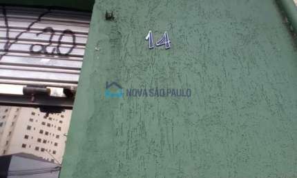 ótima localização, próximo ao metro Saúde e praça da Arvore