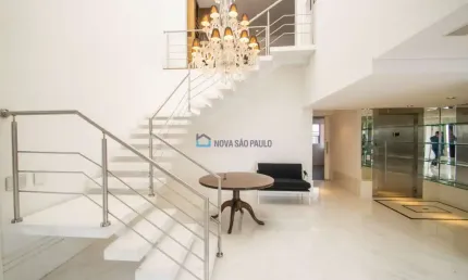 Cobertura Duplex  373 m²  03 Quartos 03 suítes 04 vagas - Moema Pássaros