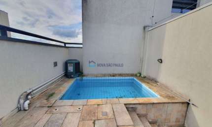 Cobertura com piscina e churrasqueira privativa e 2 vagas de garagem! Estuda permuta!