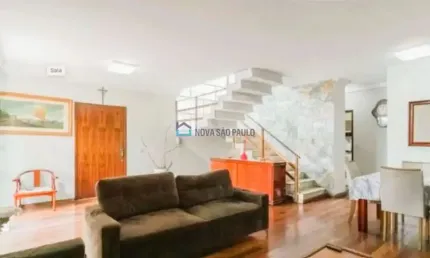 Sobrado isolado . 05 dormítórios (01 suíte). colest . edícula . 05 vagas . 360 m2