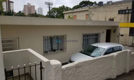 Casa térrea com Edícula ! Vai a pé ao Metrô Shopping Santa Cruz