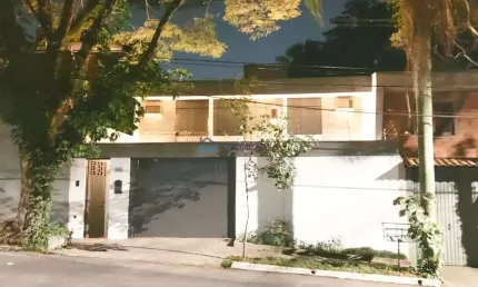 Casa com 3 quartos à venda na Rua Barão de Jaceguai, --, Campo Belo, São Paulo