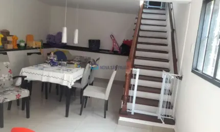 Casa com 3 quartos à venda na Rua Eduardo Lobo, --, Saúde, São Paulo