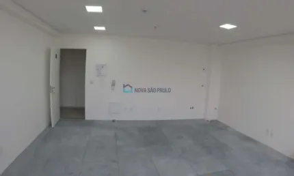 Sala Comercial em Condomínio novo ao lado do Metrô Alto do Ipiranga