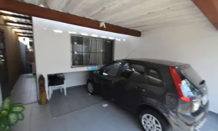 Casa Térrea, 2 dormitórios, 1 suíte, 2 vagas, próximo Av. Pedro Bueno e ao Aeroporto