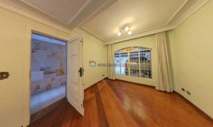 Vila Sta Catarina - Sobrado 168m²  3 Dormitórios 2 Suítes 2 Vagas