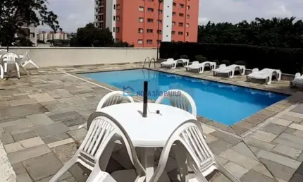 Apartamento próximo ao metrô são judas! com 03 dormitórios, sala 2 ambientes, 2 banheiros e 1 vaga.