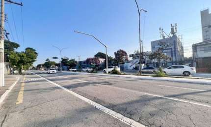Terreno com 1.000 m² útil. Avenida Indianópolis, Moema