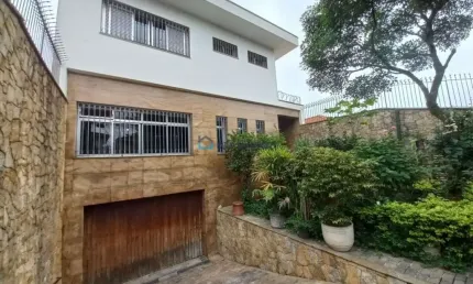 Jardim da Saúde - Sobrado com 4 Suítes, 5 vagas, terreno 10 x 30