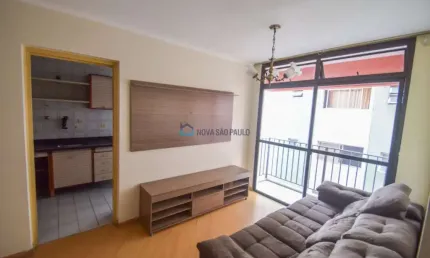 Apartamento de 2 dormitórios, 1 vaga fixa, ao lado do metrô saúde.