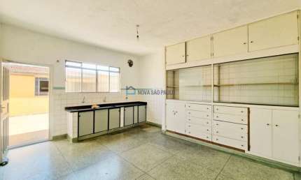 Casa à venda, na Vila Moinho Velho, a 900 metros do metrô Sacomã