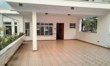 Sobrado a Venda no Ipiranga com 325m², 4 quartos, 1 Suite, 2 salas, 4 banheiros, vagas 15 carros.