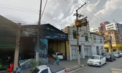 Galpão com terreno de 280m, próximo a estação metrô São Judas.