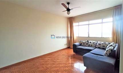 Apartamento em andar alto, ao lado do Metrô Praça da Árvore.