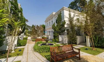 Casa em Condomínio fechado | Chácara Monte Alegre |4 suites | 5 Vagas |