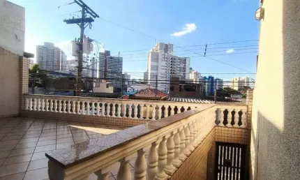 Casa assobradada de 300m², próxima ao metrô alto do ipiranga