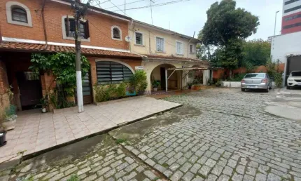 Casa  de Vila à venda  ao lado do Metrô São Judas com 3 quartos.