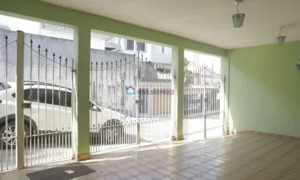 Sobrado próximo ao Shopping Plaza Sul, carrefour, sacolões, bancos, escolas.
