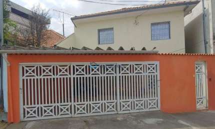 Casa residencial com 04 Dorms sendo 02 suítes e 02 vagas