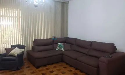 Casa à venda na Vila Mariana com 3 suítes, 4 vagas de garagem.