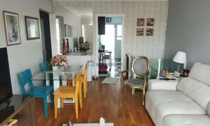 Vende Casa Assobradada Com 4 Dormitórios - Região da Saúde