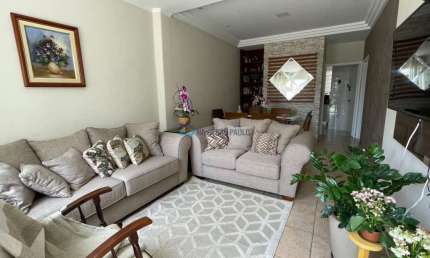 Casa assobradada Jardim da Glória, 3 suítes e 2 vagas