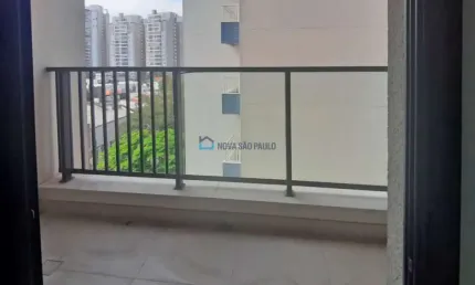 Apartamento studio à venda próximo ao Metrô Vila Mariana.