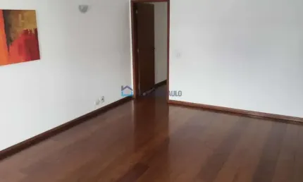 Casa à venda no Jabaquara com 4 quartos e  4 vagas de garagem.